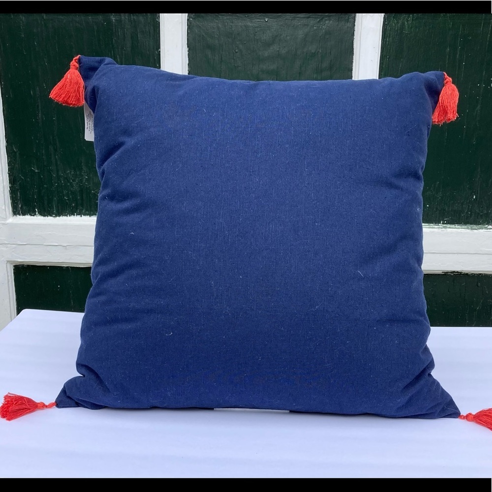 Opalhouse Throw Pillow Macaw Embroidered 18” x 18” Navy Tropical NWOT - Picture 2 of 8